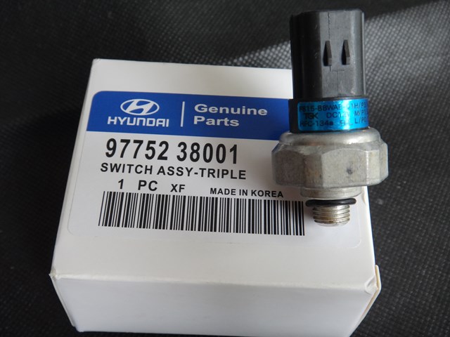 Датчик абсолютного давления кондиционера 9775238001 HYUNDAI