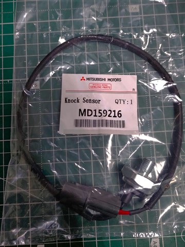 Датчик детонации MD159216 MITSUBISHI