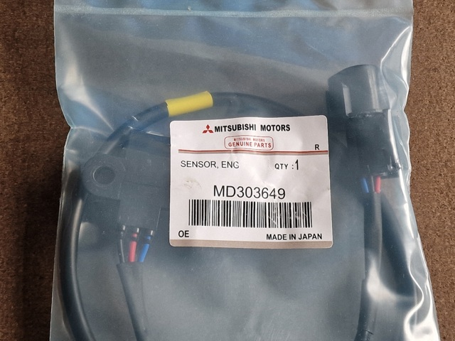 Датчик положения коленчатого вала MD303649 MITSUBISHI