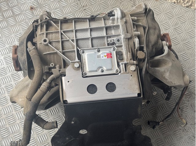 VAG 0MB300040C КПП в сборе (механическая коробка передач) в наличии Черновцы