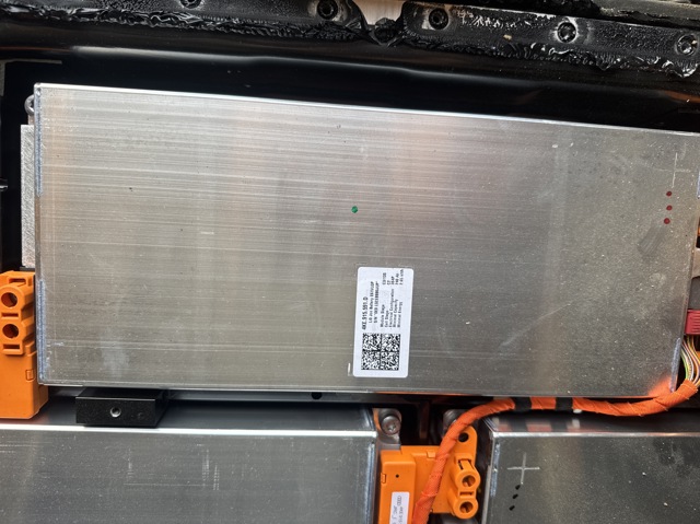 Авто аккумулятор 4KE915591D VAG