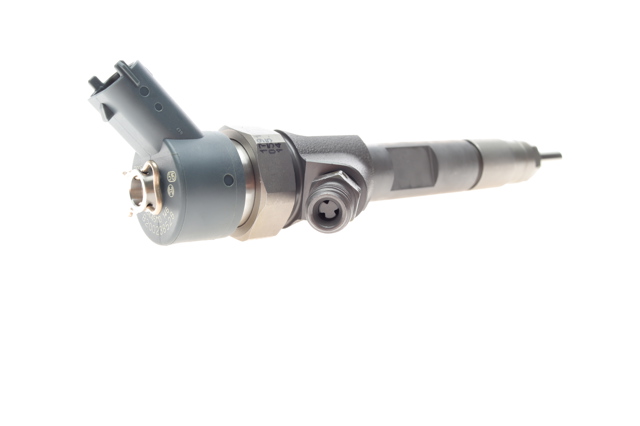 Клапанная форсунка 0445110146 BOSCH