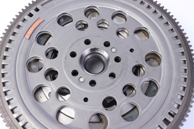 LUK 415014610 Маховик двигателя в наличии Украина