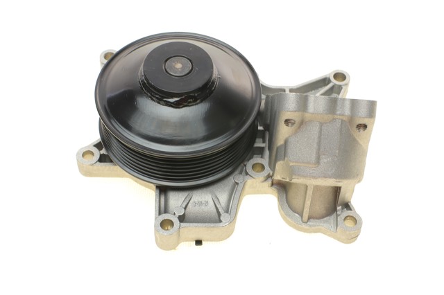 538018510 Помпа водяная (насос) охлаждения купить Киев