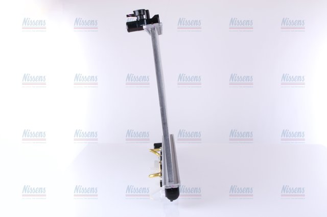 NISSENS 628975 Радиатор охлаждения двигателя в наличии Винница
