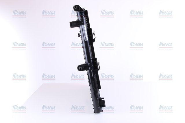 NISSENS 637606 Радиатор охлаждения двигателя в наличии Черновцы