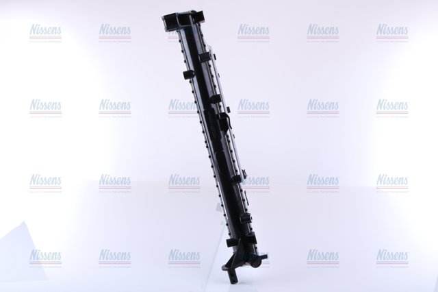 63818A NISSENS Радиатор охлаждения двигателя купить в Черновцы