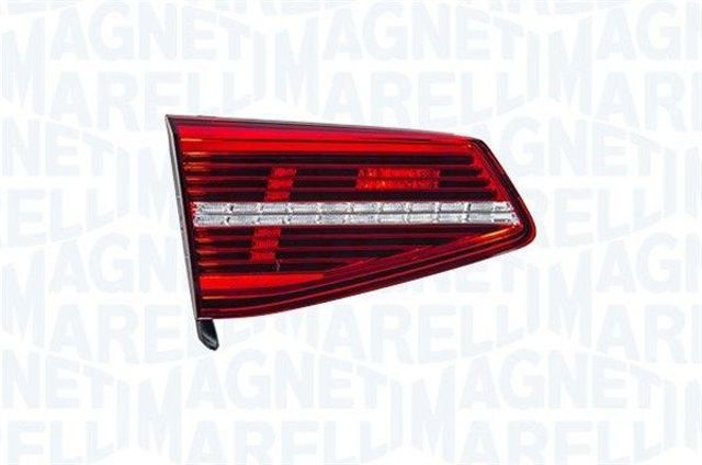 Фонарь задний внутренний правый 714081450801 MAGNETI MARELLI
