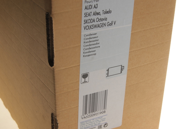 VALEO 817777 Радиатор кондиционера в наличии Ирпень