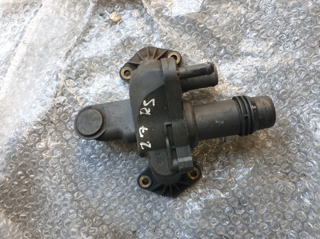 Корпус термостата в сборе 1357091 LAND ROVER