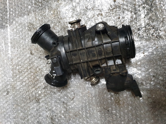 Блок дроссельной заслонки 1376408 LAND ROVER
