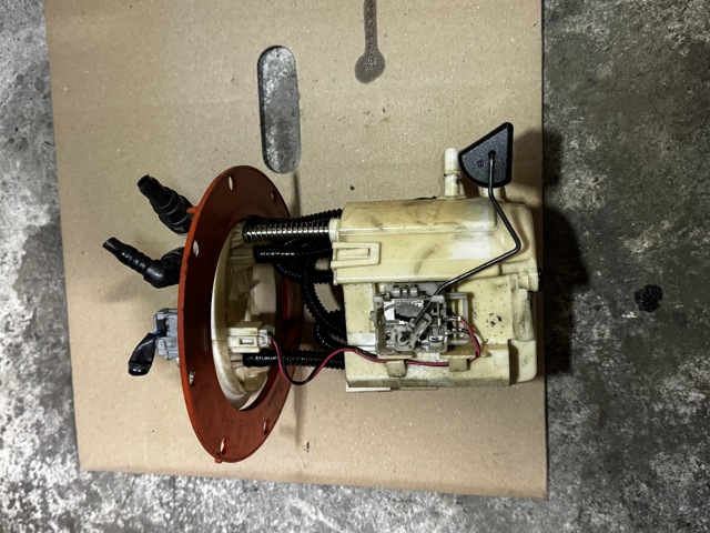 42081AG151 Subaru Модуль топливного насоса с датчиком уровня топлива