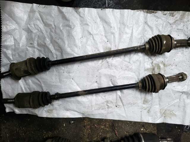 Полуось задняя, правая 42310SXSA01 HONDA