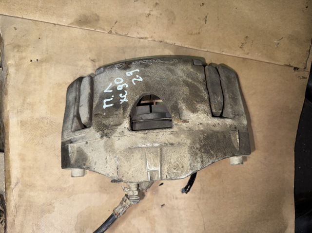 Супорт тормзной 8252177 VOLVO
