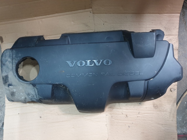 Крышка мотора декоративная 8653495 VOLVO