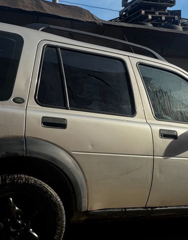 Окно задней двери CVB101640 LAND ROVER