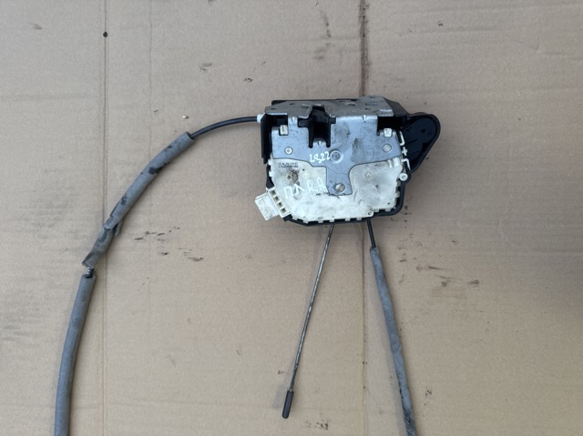Запор кабины FQJ500130 LAND ROVER
