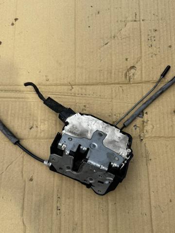 Замок задней правой двери  FQM500100 LAND ROVER