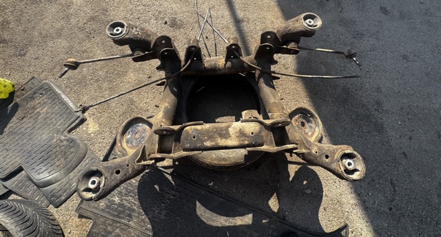 Подрамник задней подвески KHE500050 LAND ROVER