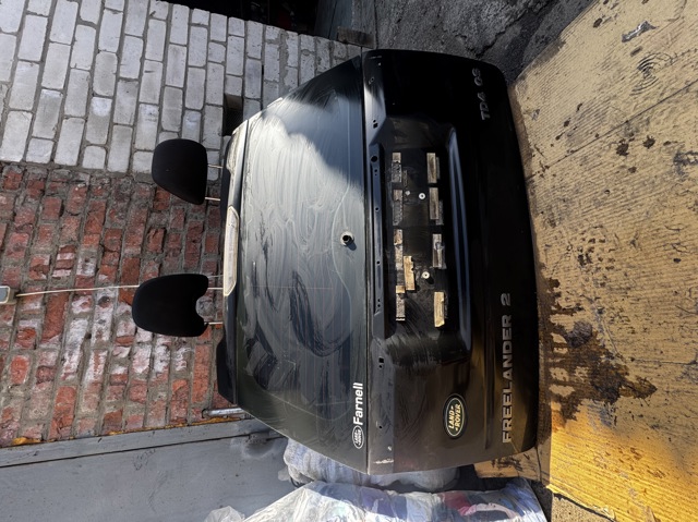 Дверь задняя багажная LR022302 LAND ROVER