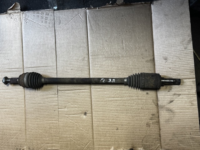 Привод задний LR024525 LAND ROVER