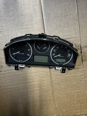 Щиток приборов LR038080 LAND ROVER