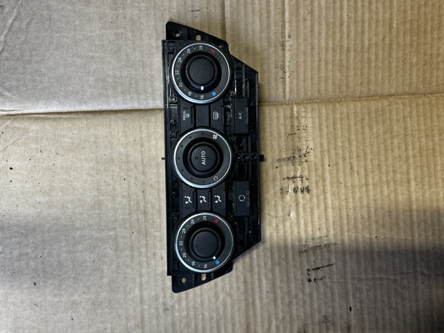 Блок управления режимов отопления LR041182 LAND ROVER