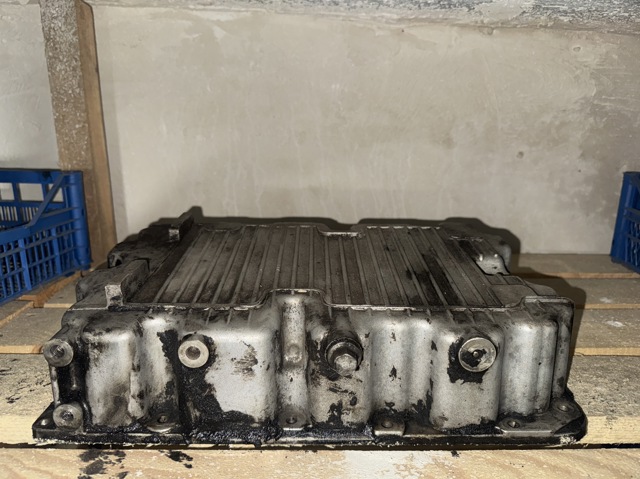 Масляный поддон двигателя LSB102490 LAND ROVER