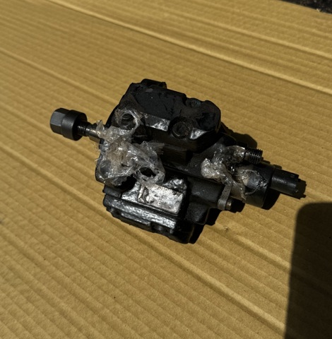 Насос топливный высокого давления MSR000010 LAND ROVER