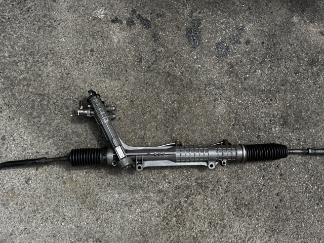 Рейка рулевая QEB500402 LAND ROVER