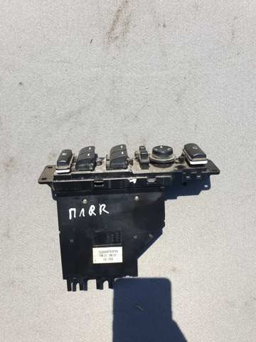 Кнопки переднего левого стеклоподъёмника YUD000293PVA LAND ROVER