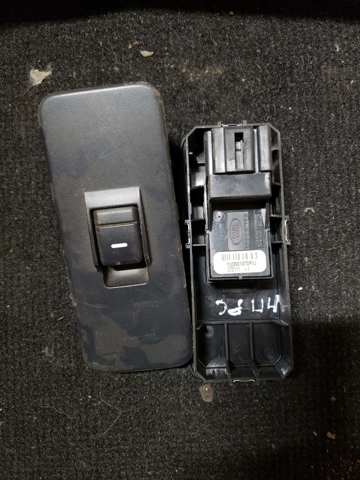 Кнопка стеклоподъемника передняя правая YUD501070PVJ LAND ROVER