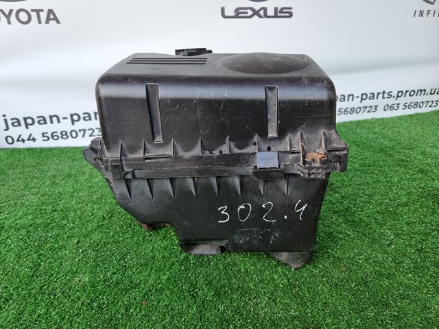 Корпус воздушного фильтра 1770028160 TOYOTA