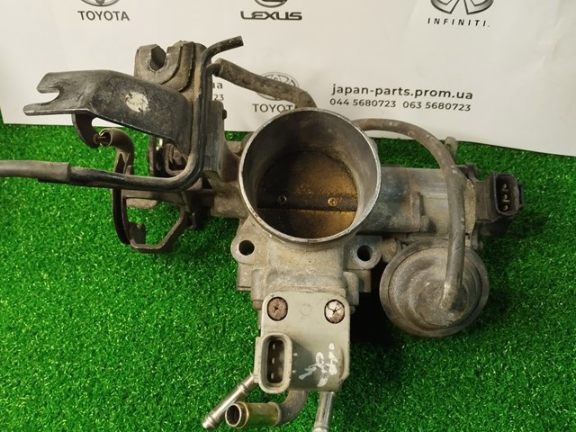 Блок дроссельной заслонки 2221020070 TOYOTA