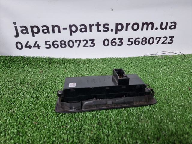NISSAN 25401AV640 Кнопочный блок управления стеклоподъемником передний левый в наличии Днепр