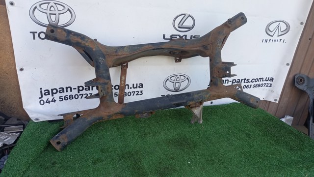 Поперечина задней подвески 4100A095 MITSUBISHI