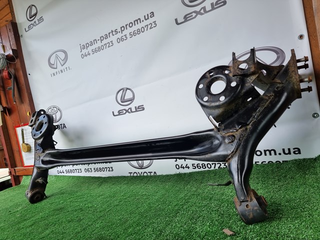 TOYOTA 4210112171 Подрамник задний в наличии Днепр