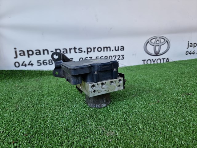 Блок ABS гидравлический 4454033380 TOYOTA