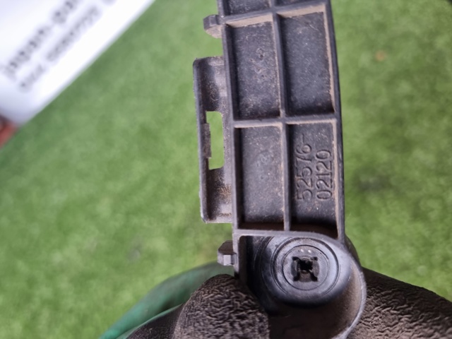 5257602120 TOYOTA Кронштейн бампера заднего внешний левый купить в Николаев