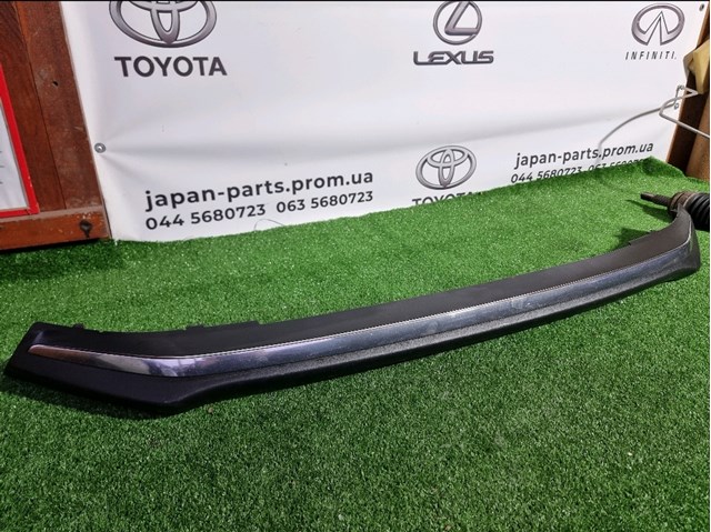 Декоративная накладка 5271142040 TOYOTA
