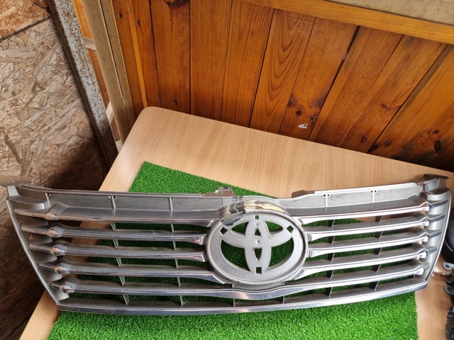 Решетка радиатора 5310133360 TOYOTA