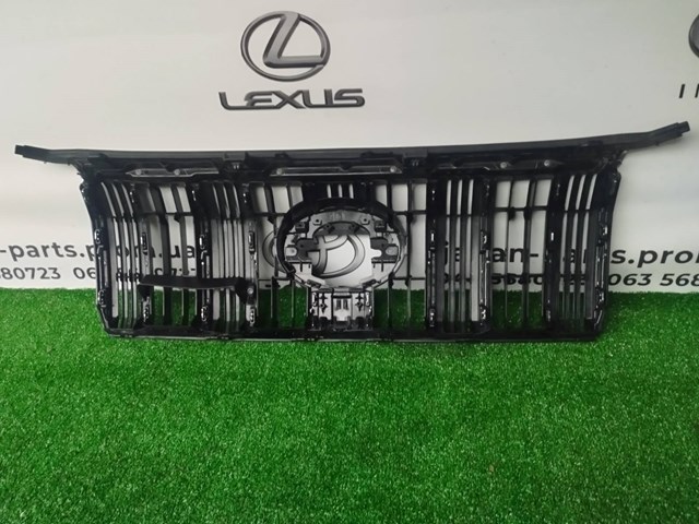 Решетка радиатора 5310160E90 TOYOTA