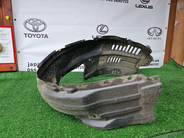 Подкрылок крыла переднего правый 5380560120 TOYOTA