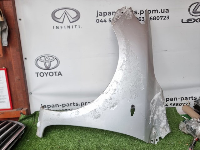 Переднее левое крыло 5381212A10 TOYOTA