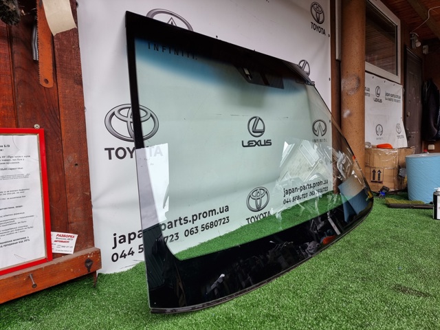 TOYOTA 561013T903 Стекло лобовое  в наличии Днепр