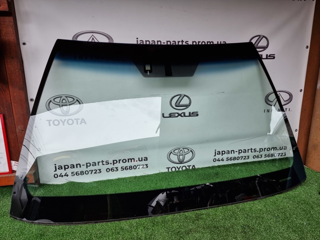 Переднее стекло 561013T903 TOYOTA