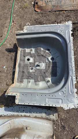 Детали мотоотсека задка кузова 5831133071 TOYOTA