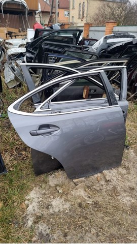 Дверь задняя, правая 6700333230 TOYOTA