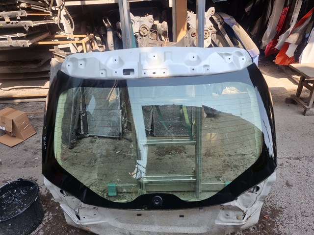 Стекло ляды 68105F4021 TOYOTA
