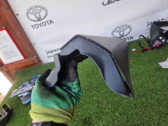 Молдинг двери передней правой нижний 7507342020 TOYOTA